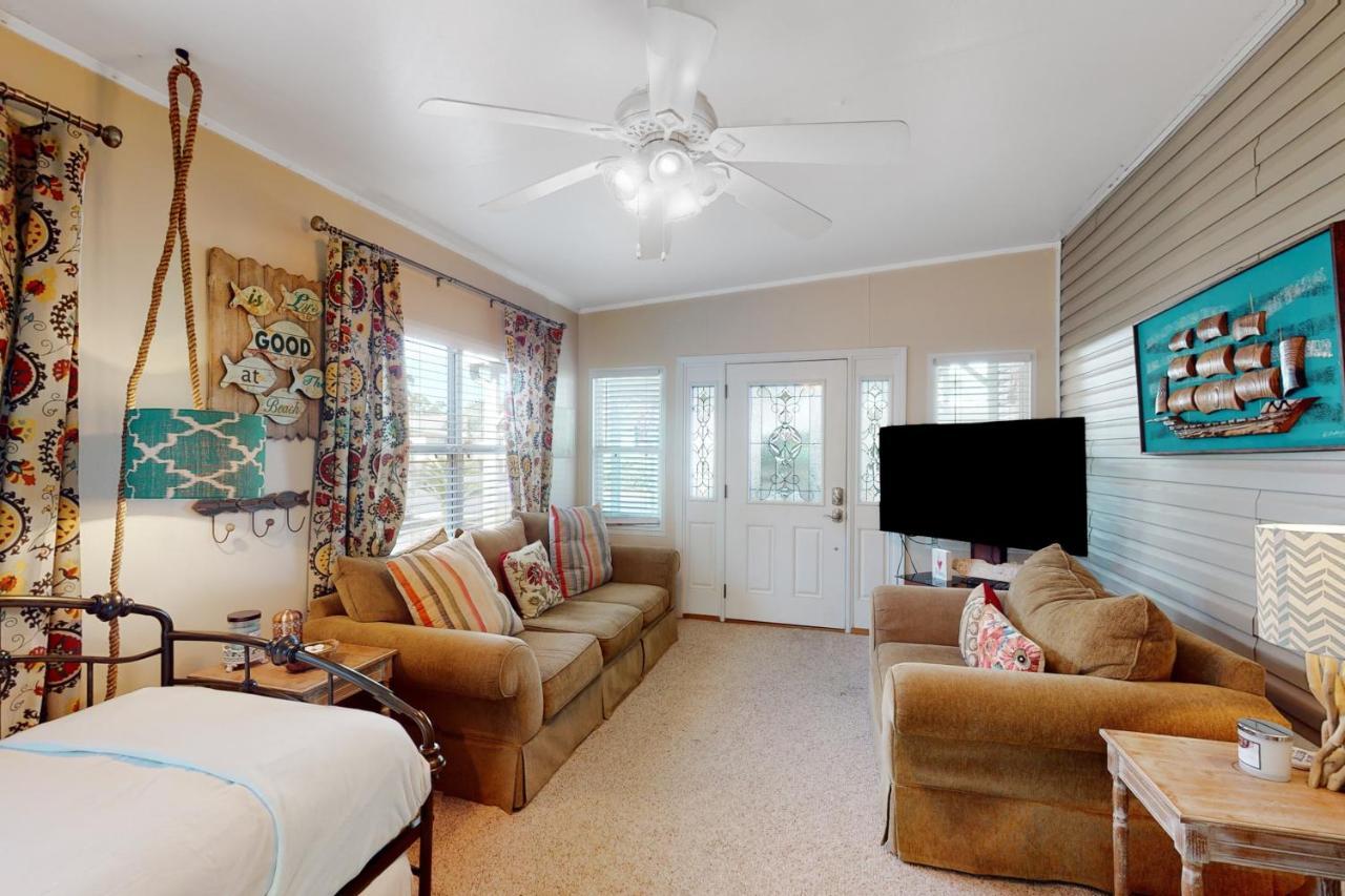 Emerald Pointe #42 *